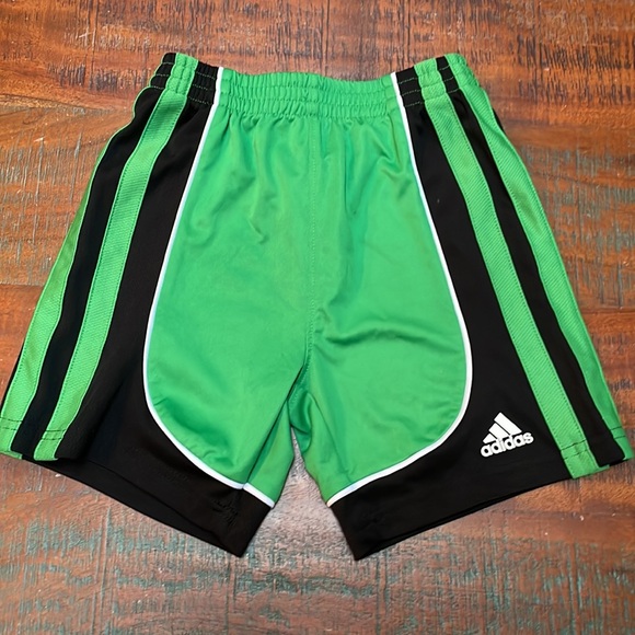 4 pairs of shorts! - Picture 2 of 13